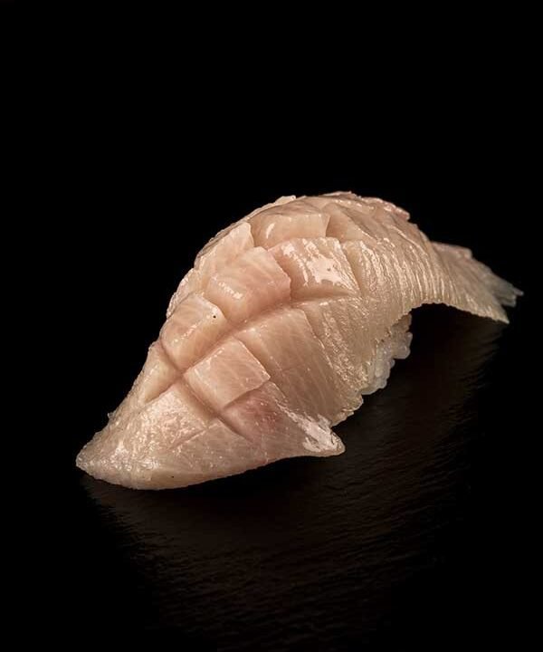 SASHIMI HAMACHI